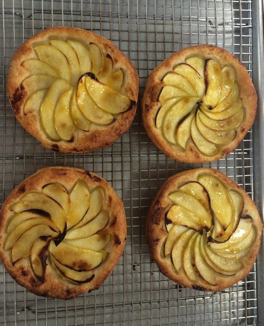 apple tartlets.jpg